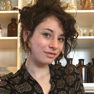 Meet your Posher, Maura